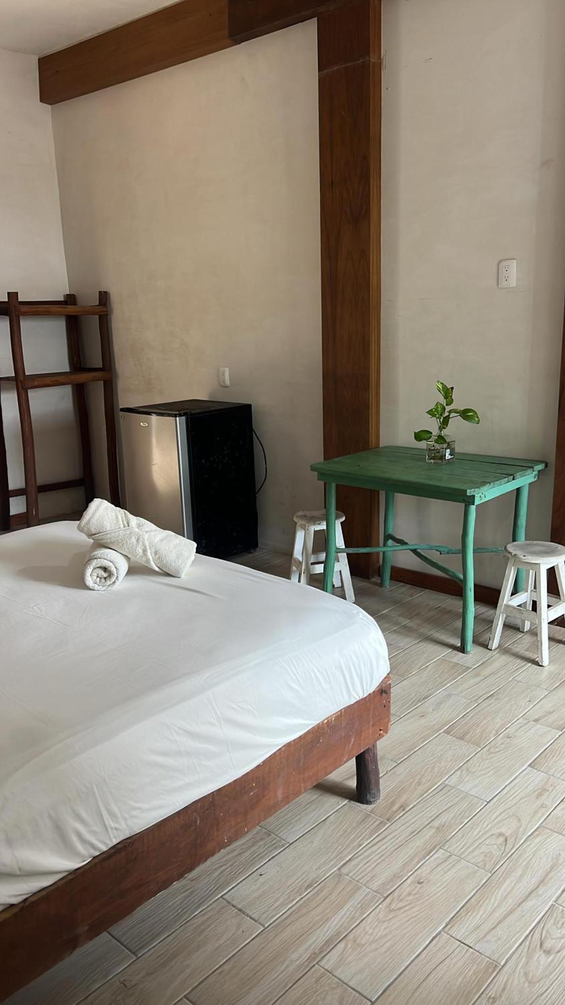 Balu Hotel *